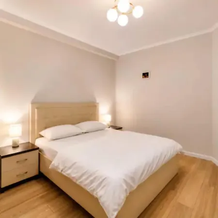 Apartman Enki Center